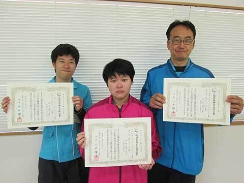 職員3人が3級ビルクリーニング技能士になりました！